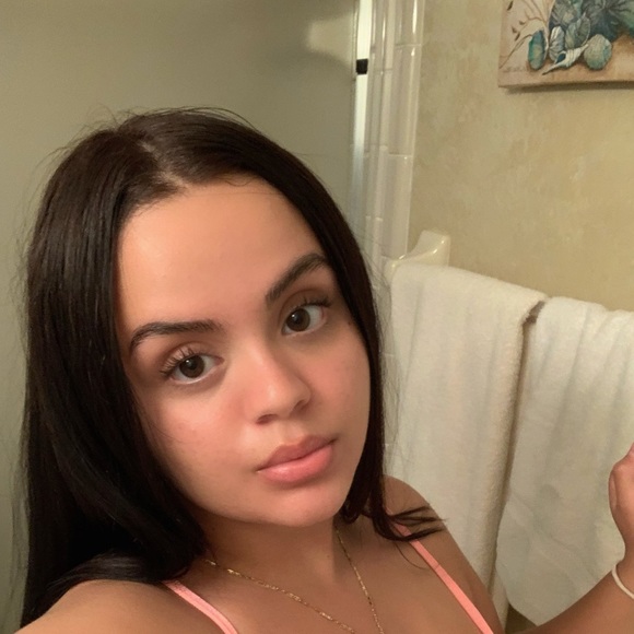 Meet your Posher, Cianna - Picture 1 of 1